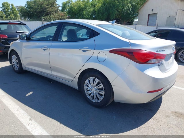 Hyundai ELANTRA Se