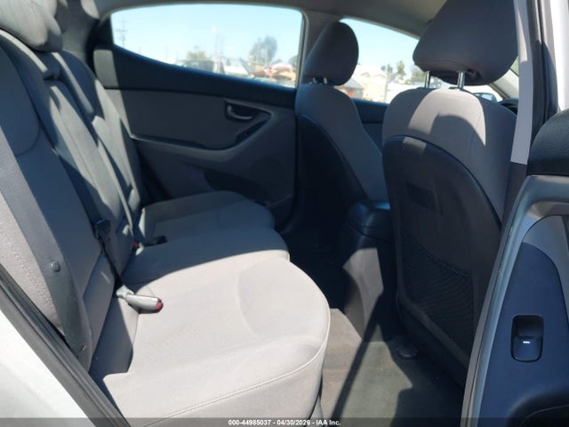 Hyundai ELANTRA Se