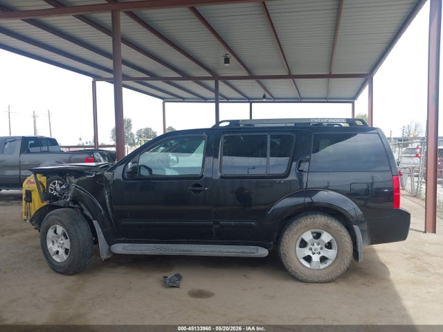 Nissan Pathfinder Se