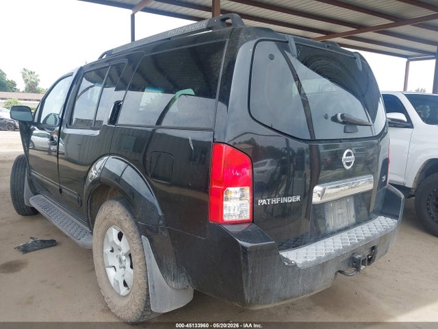 Nissan Pathfinder Se