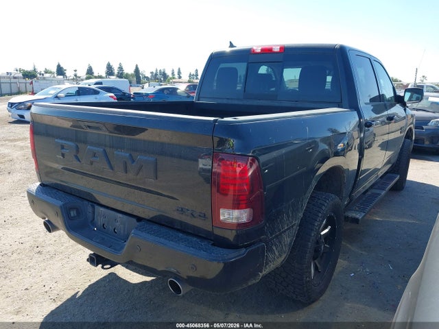 Ram 1500 Night  4x4 5'7 Box