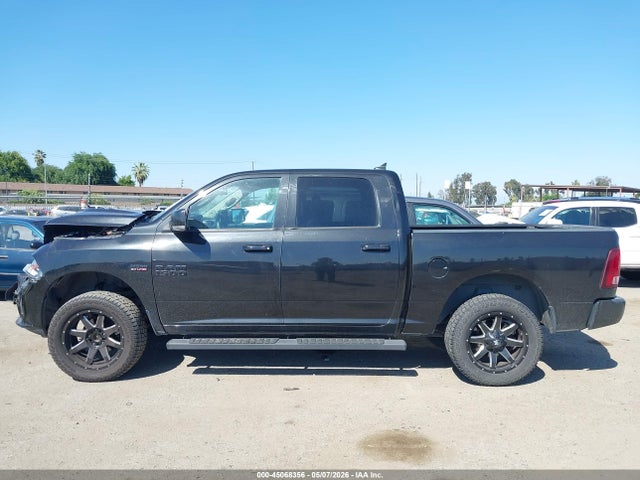 Ram 1500 Night  4x4 5'7 Box