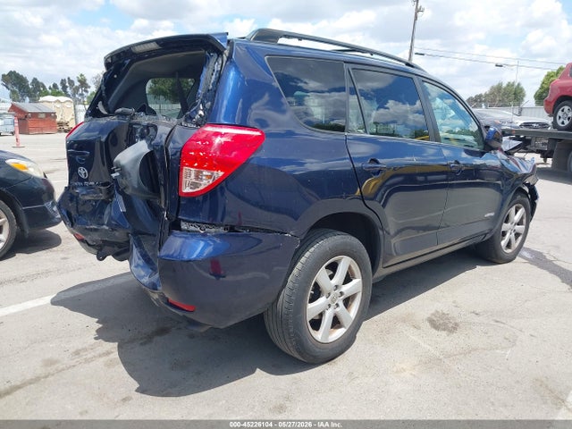 Toyota RAV4 Limited V6