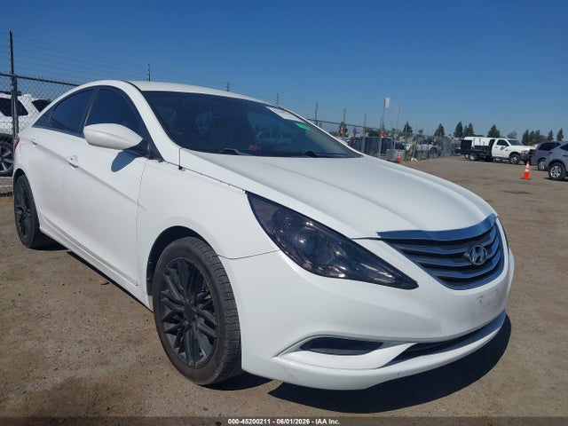 Salvage Hyundai SONATA Image