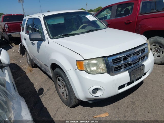 Salvage Ford Escape Image