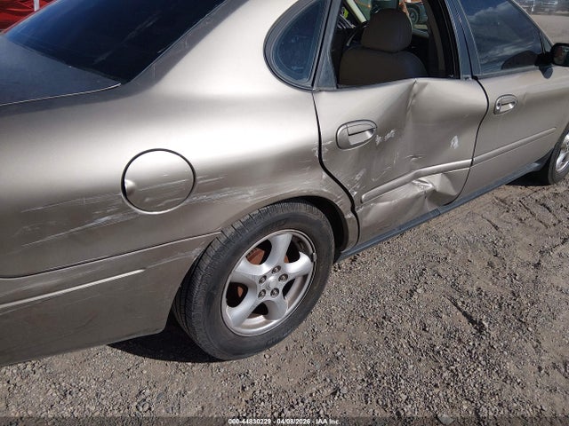 Ford Taurus Ses