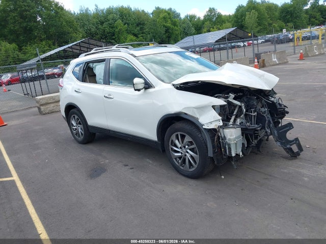 Salvage Nissan Rogue Image