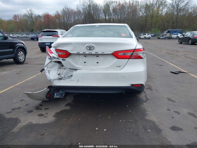 Toyota Camry Le