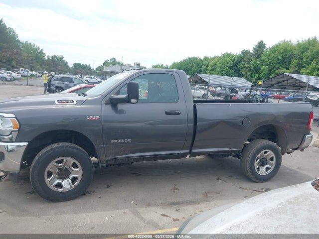 Ram 2500 Tradesman  4x4 8' Box