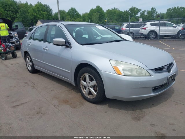 Salvage Honda Accord Image