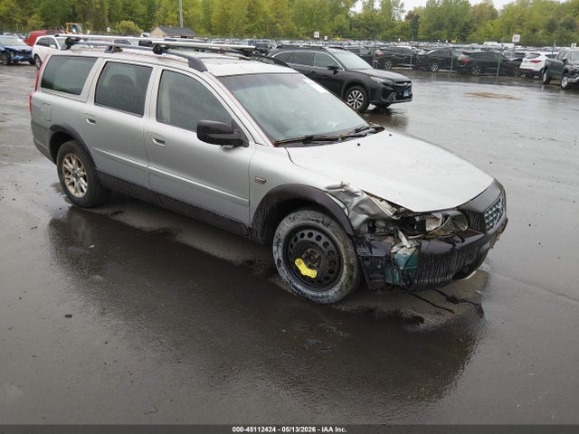 Salvage Volvo XC70 Image
