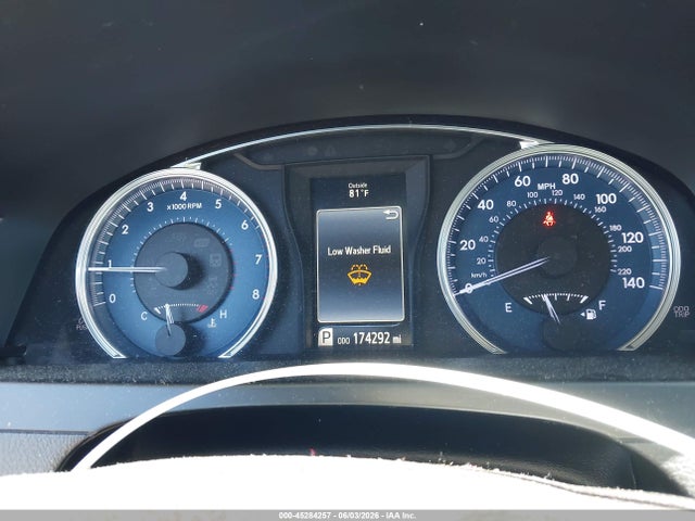 Toyota Camry Le