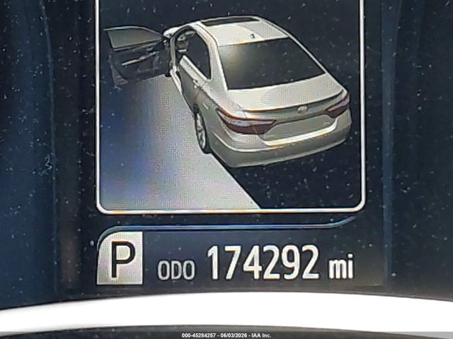 Toyota Camry Le