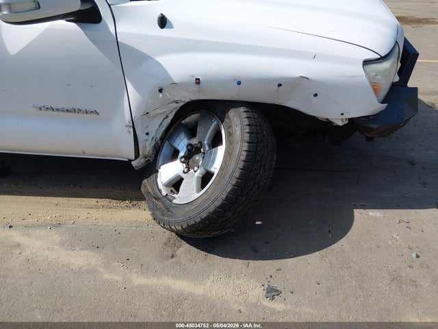 Toyota Tacoma Base V6