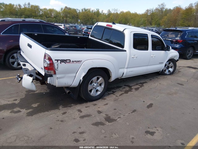 Toyota Tacoma Base V6