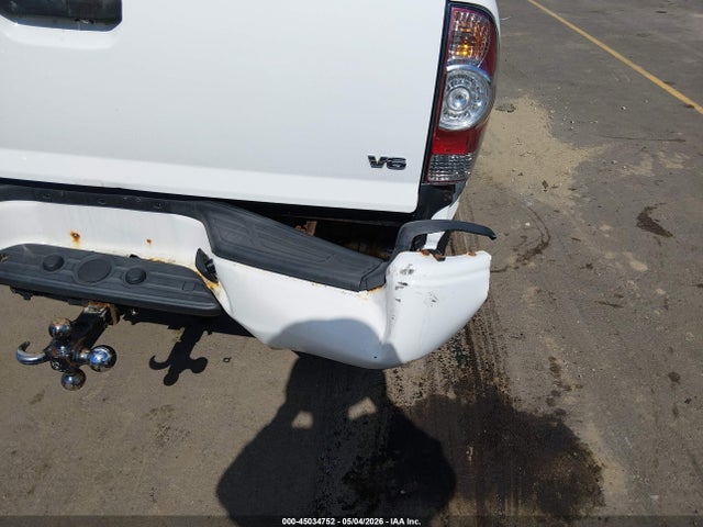 Toyota Tacoma Base V6