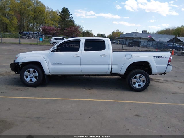 Toyota Tacoma Base V6