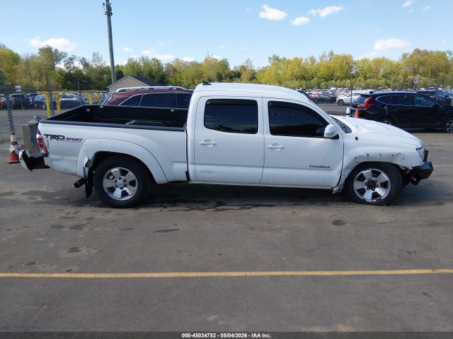 Toyota Tacoma Base V6
