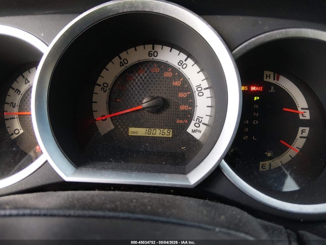 Toyota Tacoma Base V6