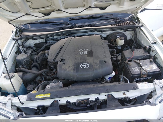 Toyota Tacoma Base V6