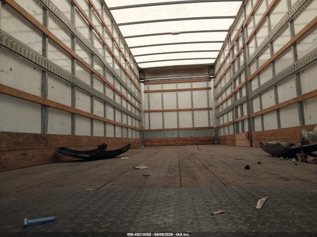 Freightliner M2 106
