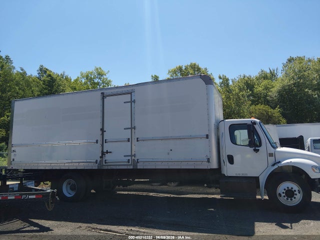 Freightliner M2 106