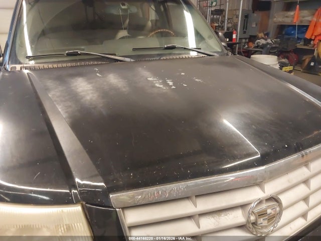 Cadillac Escalade Standard
