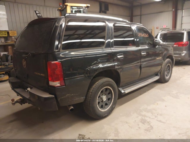Cadillac Escalade Standard