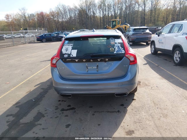 Volvo V60 T5 Platinum