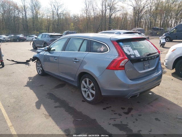 Volvo V60 T5 Platinum