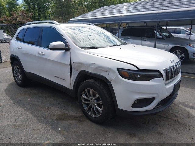 Salvage Jeep Cherokee Image