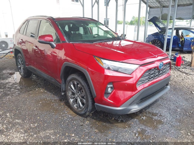 Salvage Toyota RAV4 Image