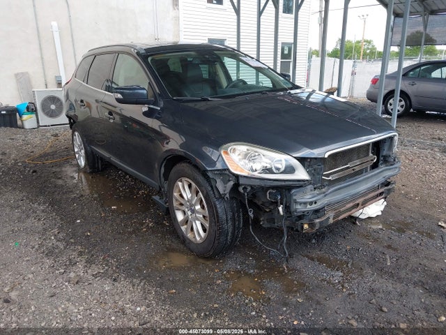 Salvage Volvo XC60 Image