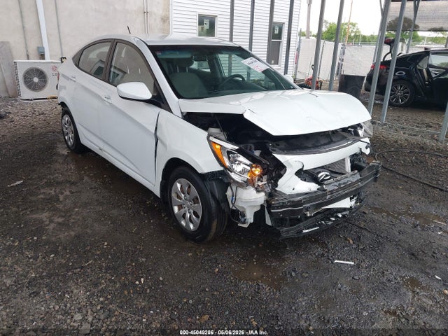 Salvage Hyundai ACCENT Image