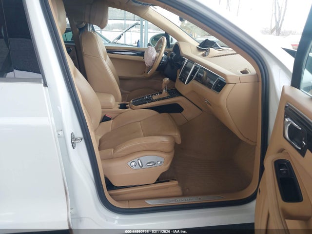 Porsche Macan S