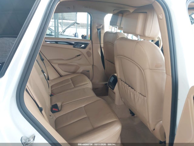 Porsche Macan S