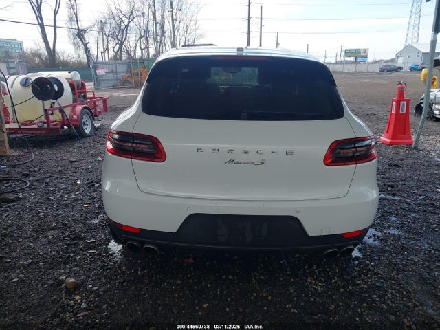 Porsche Macan S