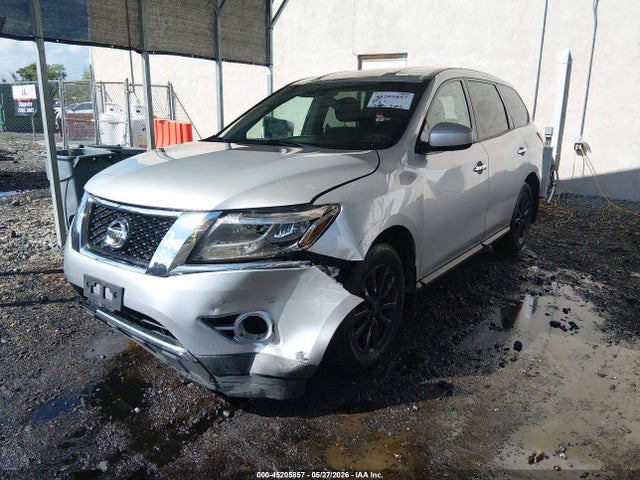 Nissan Pathfinder S