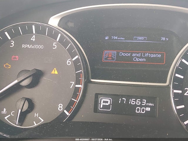Nissan Pathfinder S