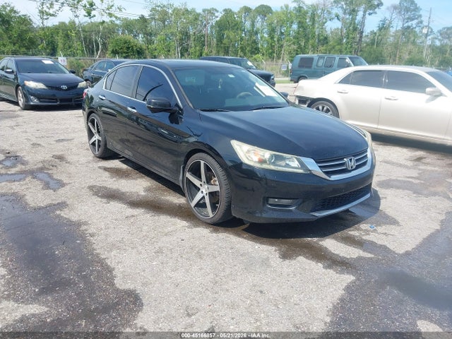 Salvage Honda Accord Image