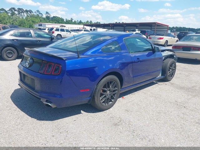 Ford Mustang V6