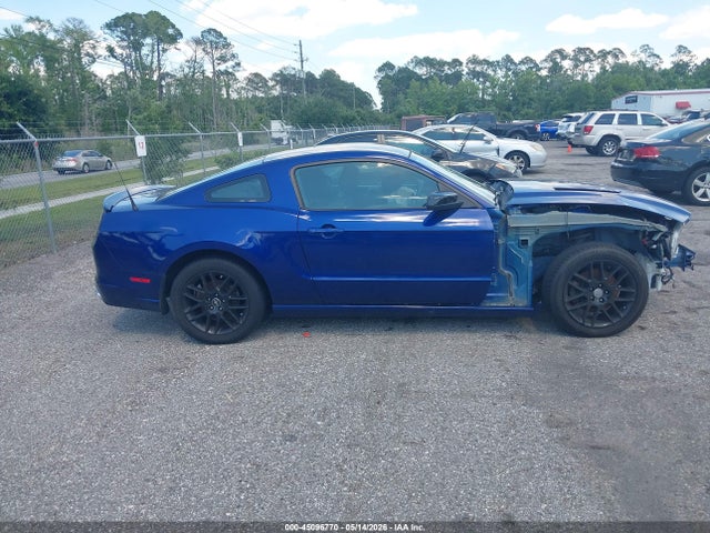 Ford Mustang V6