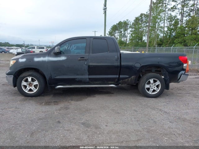 Toyota Tundra Sr5 V8