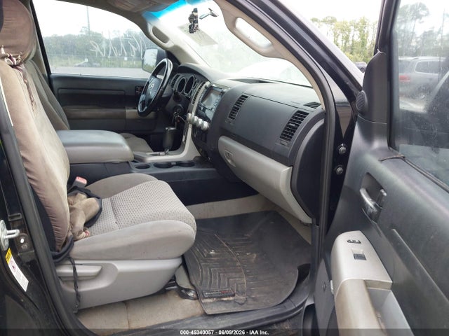 Toyota Tundra Sr5 V8