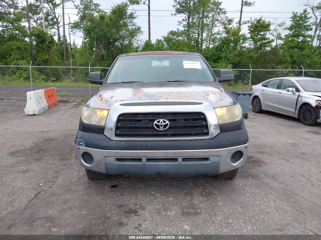 Toyota Tundra Sr5 V8