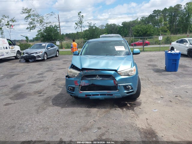 Mitsubishi Outlander Se