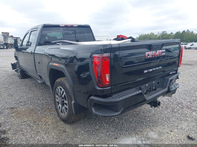 General Motors Sierra 3500HD 4wd  Long Bed At4