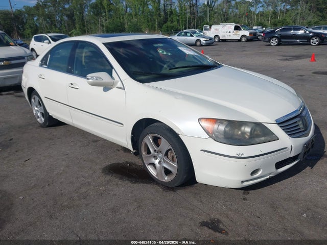 Salvage Acura RL Image
