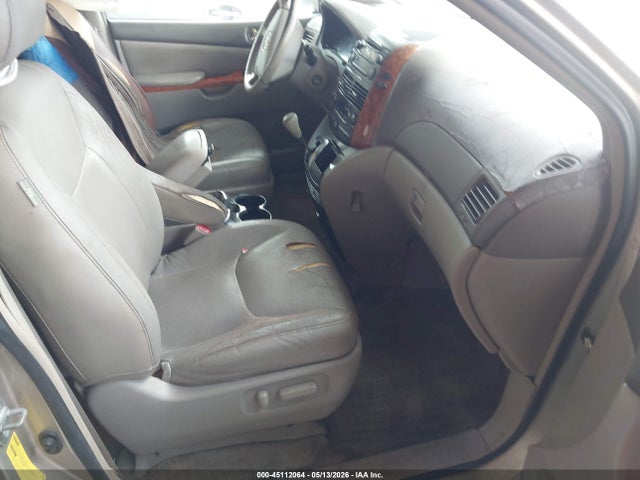 Toyota Sienna Xle