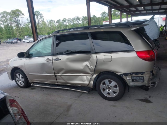 Toyota Sienna Xle